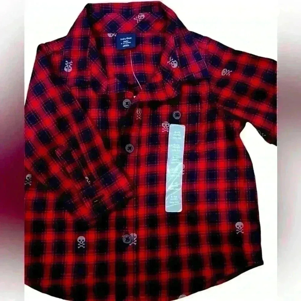 Baby Gap boys Button Down Size 6-12 Months
